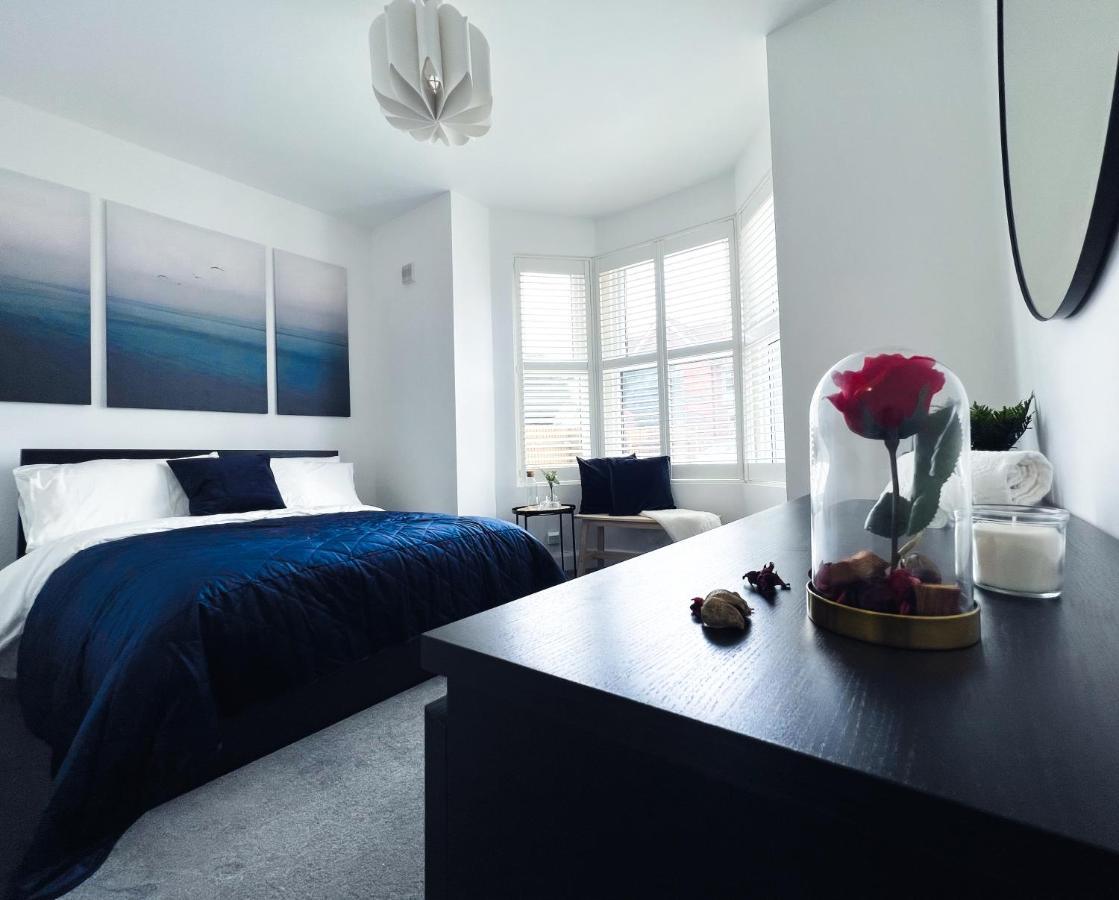 Stylish 3 Bed Flat With Garden Apartment London Ngoại thất bức ảnh