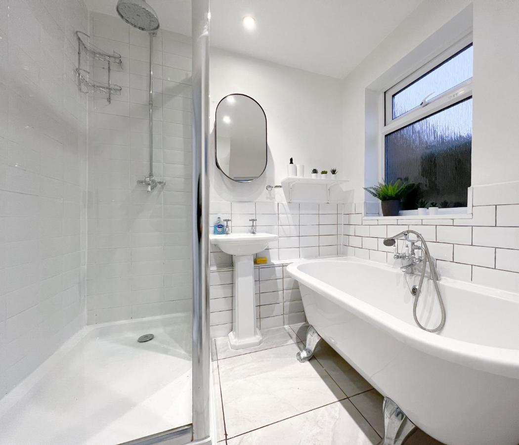 Stylish 3 Bed Flat With Garden Apartment London Ngoại thất bức ảnh